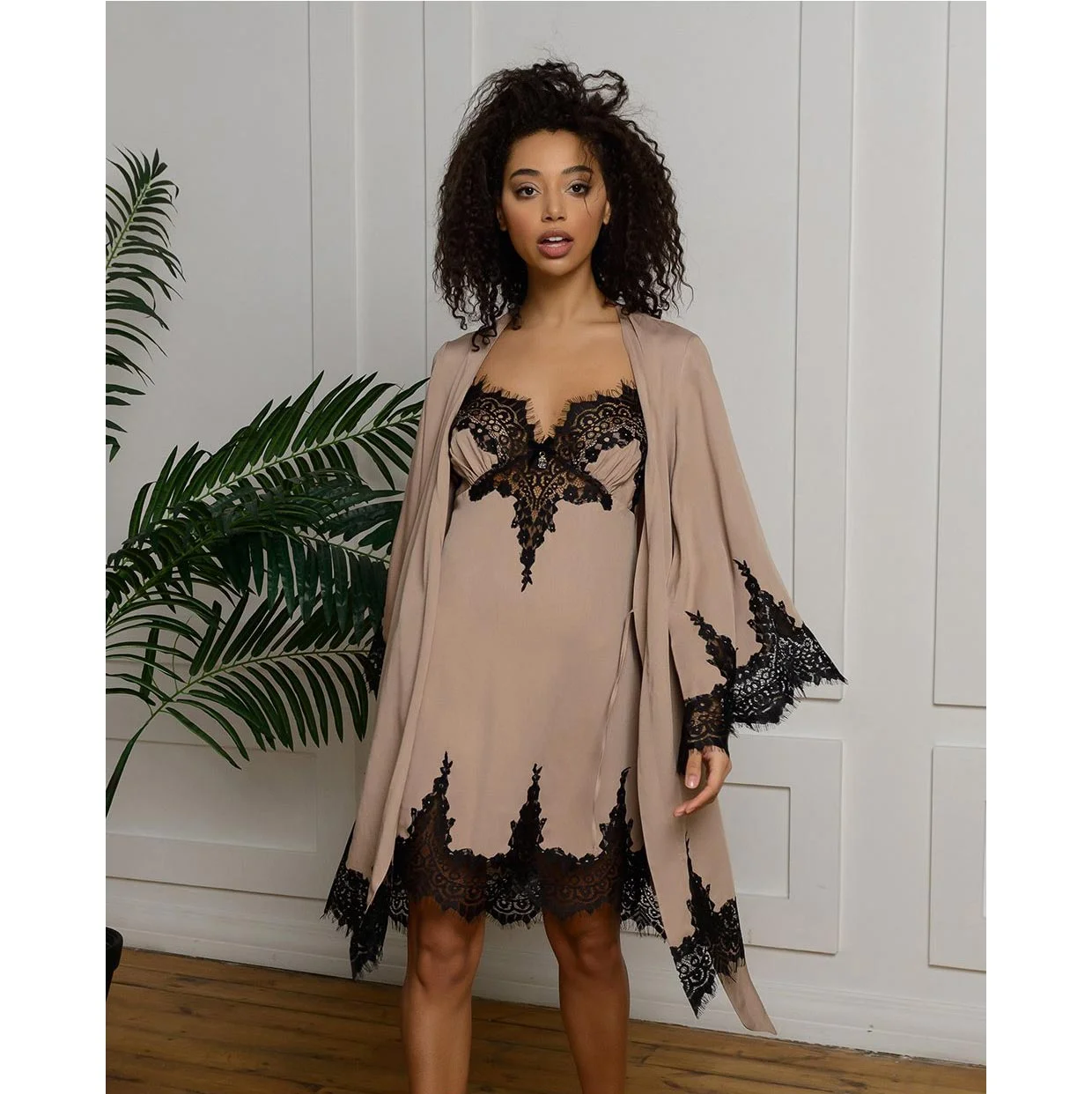 Нічна сорочка з віскози Felena - Salted Caramel - Зображення 2